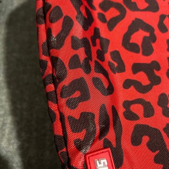 Sprayground Red Leopard Lips Backpack Limited Edition Gold Fangs Full size Clean - Picture 9 of 9